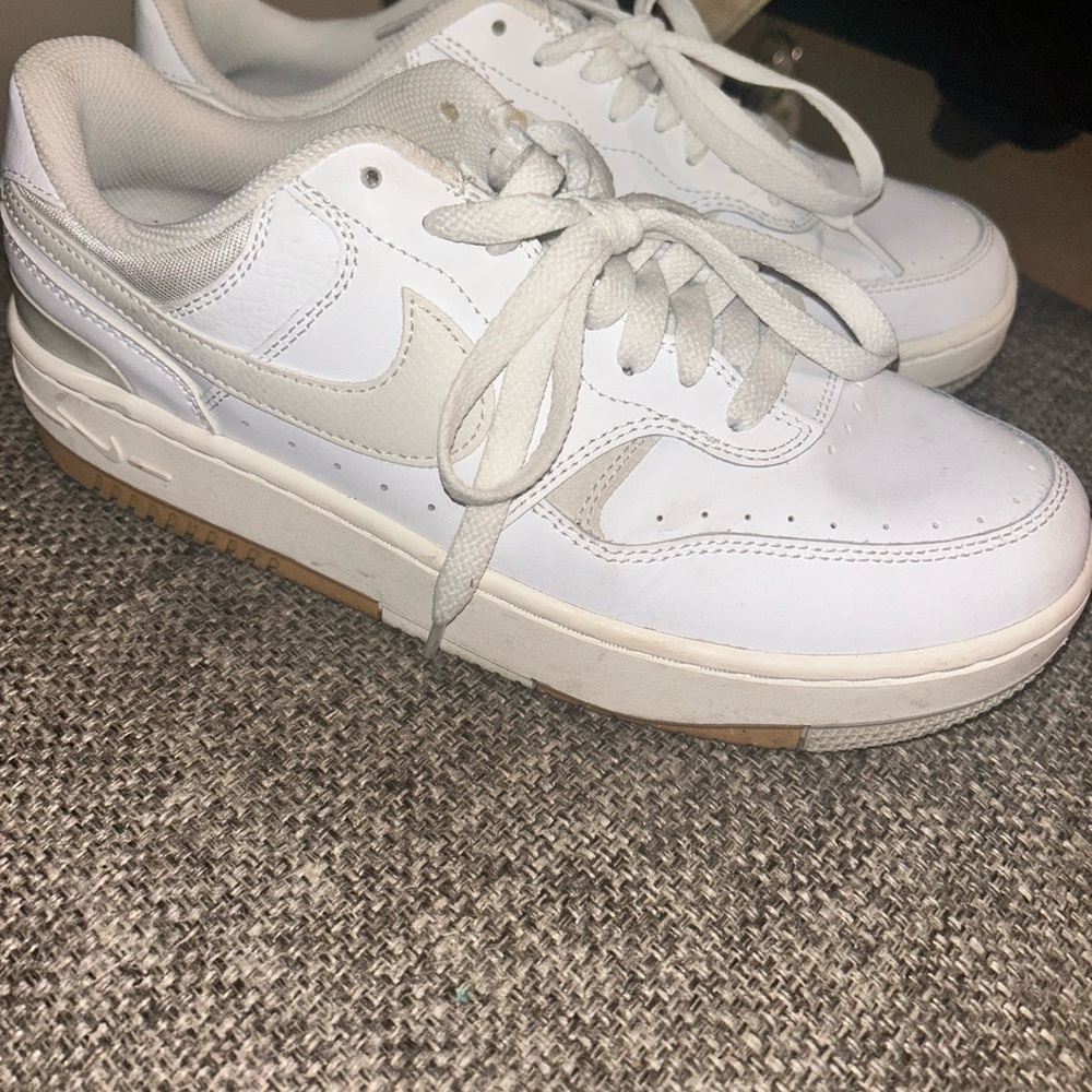 Nike women's White Sneakers with Gum Sole